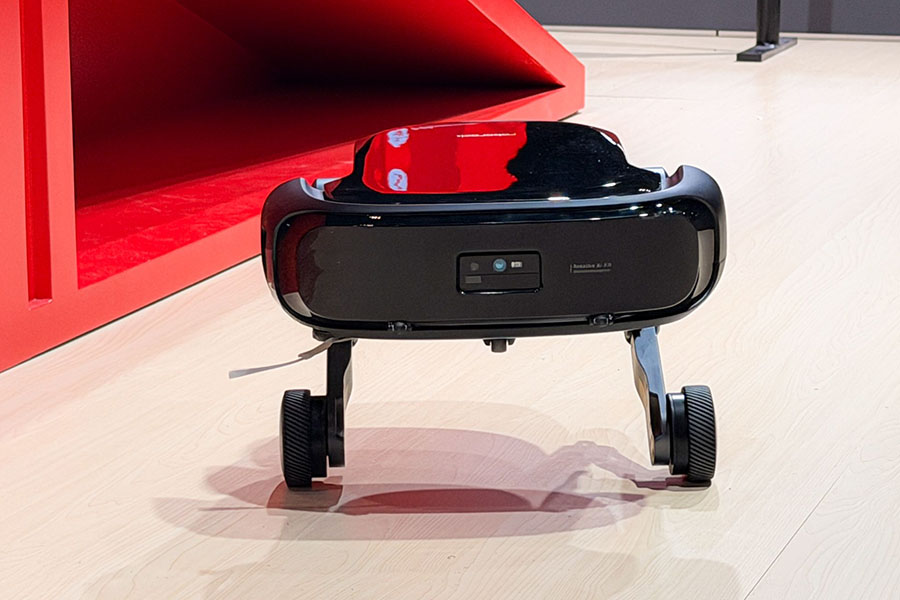 Roborock Saros Rover thiết kế chân bánh xe